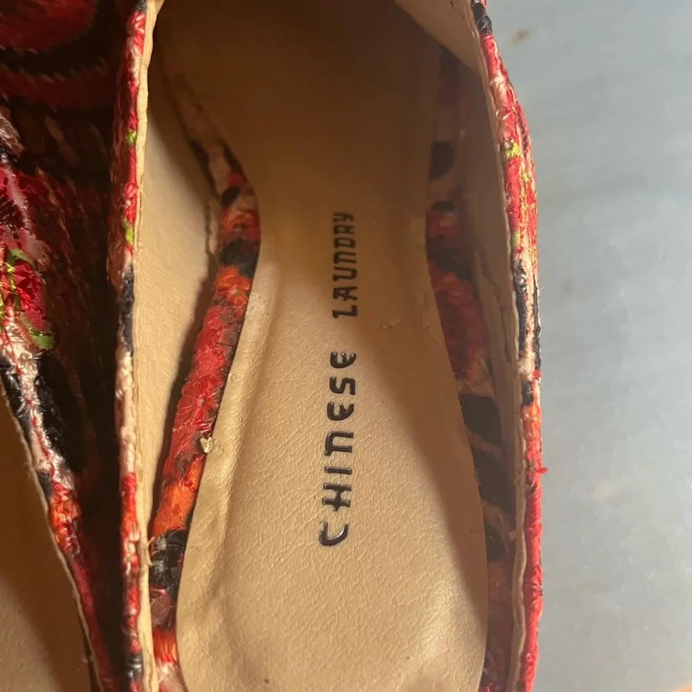 Chinese Laundry Women's Red Orange Patterned Espadrille Wedge Sandal